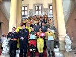 Combatientes de incendios forestales en Chovoreca fueron homenajeados por el Presidente de la República
